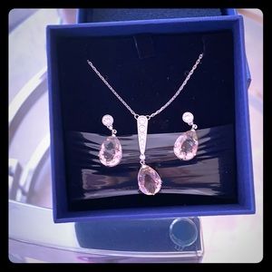Swarovski necklace and earring set
